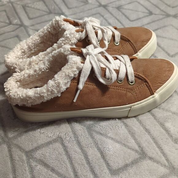 Justfab Madrista Faux Fur Sneaker Mule - Picture 5 of 7